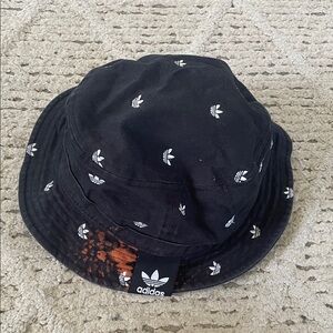 Adidas Black and white Bucket Hat with Logo Accents
